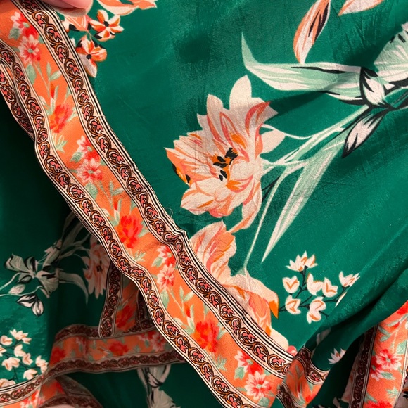 NWT Tolani silk kimono top. One size - Picture 3 of 6